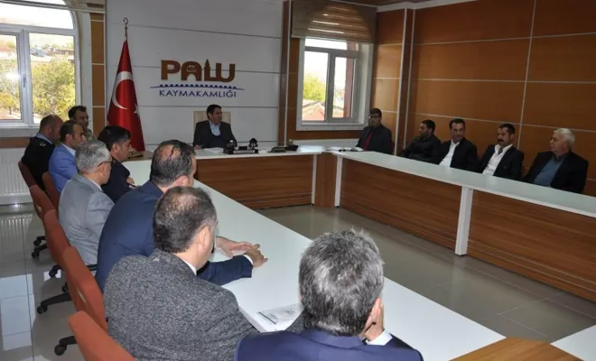 Palu Kaymakamı Muhtarlar ile Bir Araya Geldi