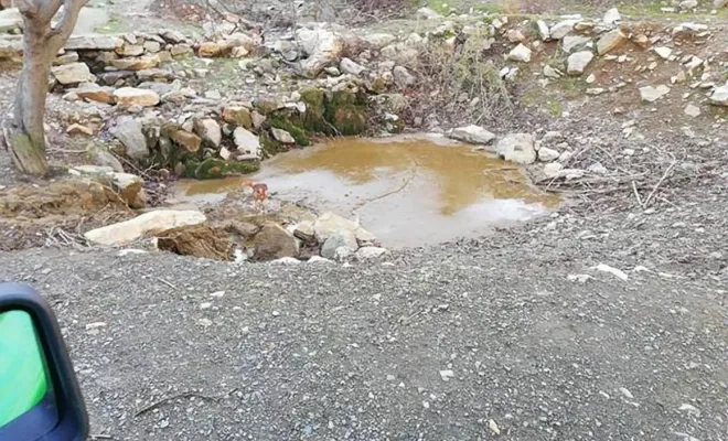 Palu`nun Ekrek Köyü Şebeke Suyu Kirli Akıyor