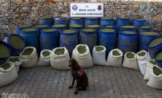 PKK'ye ait bir ton 240 kilo esrar ele geçirildi 
