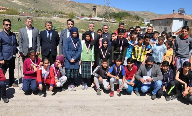 Palu`da Atletizmi Geliştirme Projesi Kapsamında Takım Seçme Yarışması Yapıldı