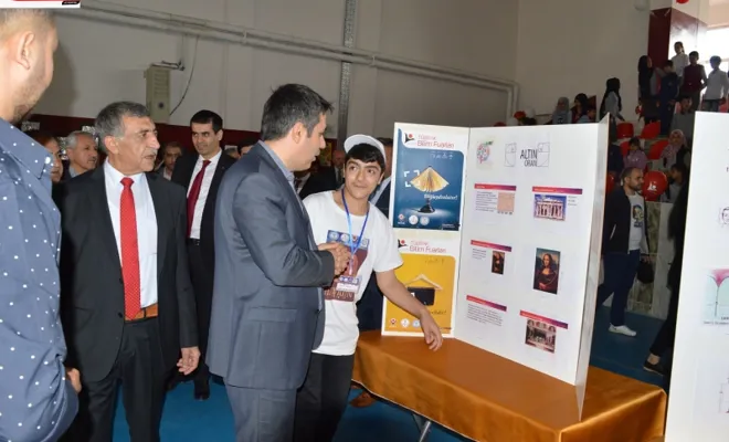 Palu Yatılı Bölge Ortaokulu Tübitak Destekli Bilim Fuarı Düzenledi