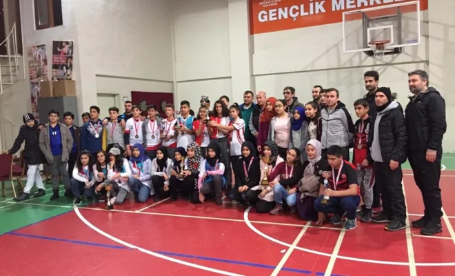 Palu İmam Hatip Ortaokulu Dart Müsabakalarında Derece Yaptı