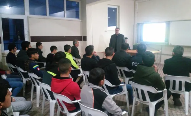 Öğrencilere Güvenli Gençlik Güvenli Gelecek Semineri Verildi