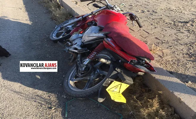 Çalıntı Motosiklet ile kaza yaptı olay yerinden kaçtı