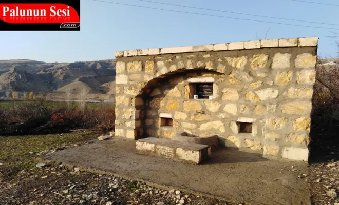 Mezarlığa çeşme yaptırdı