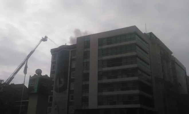 Elazığ'da işhanındaki yangın korkuttu-VİDEO
