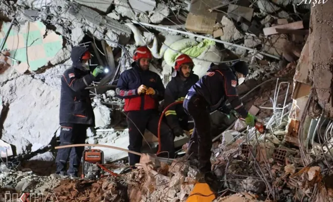 Art arda gelen depremler Elazığlıları tedirgin ediyor 