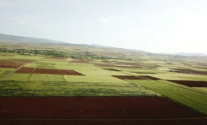 Elazığ'ın ilçelerinde arazi toplulaştırma çalışmaları devam ediyor
