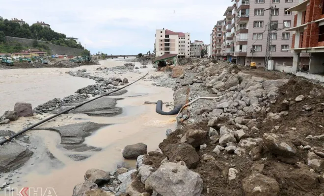 Artvin'de selin bilançosu: 1 kişi kayıp, 39 yapı yıkıldı, 1459'u hasar aldı 