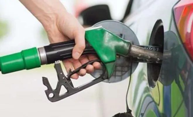 Akaryakıt fiyatlarına zam 