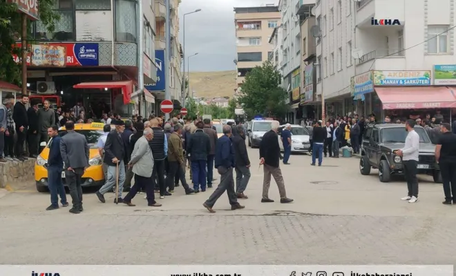 Kovancılar`da İki grup arasında çıkan kavgada 3 kişi yaralandı 