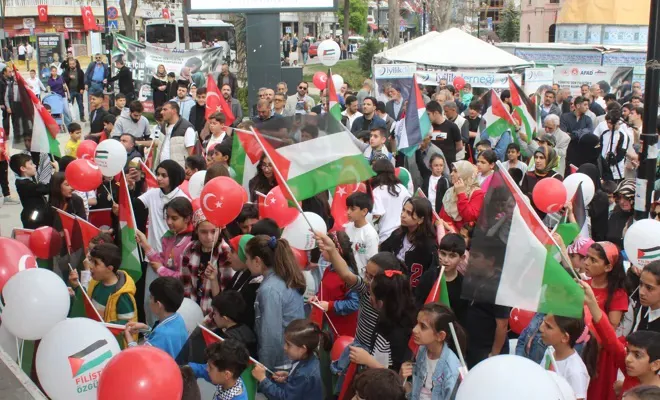 23 Nisan’da Gazzeli Çocuklar Unutulmadı 