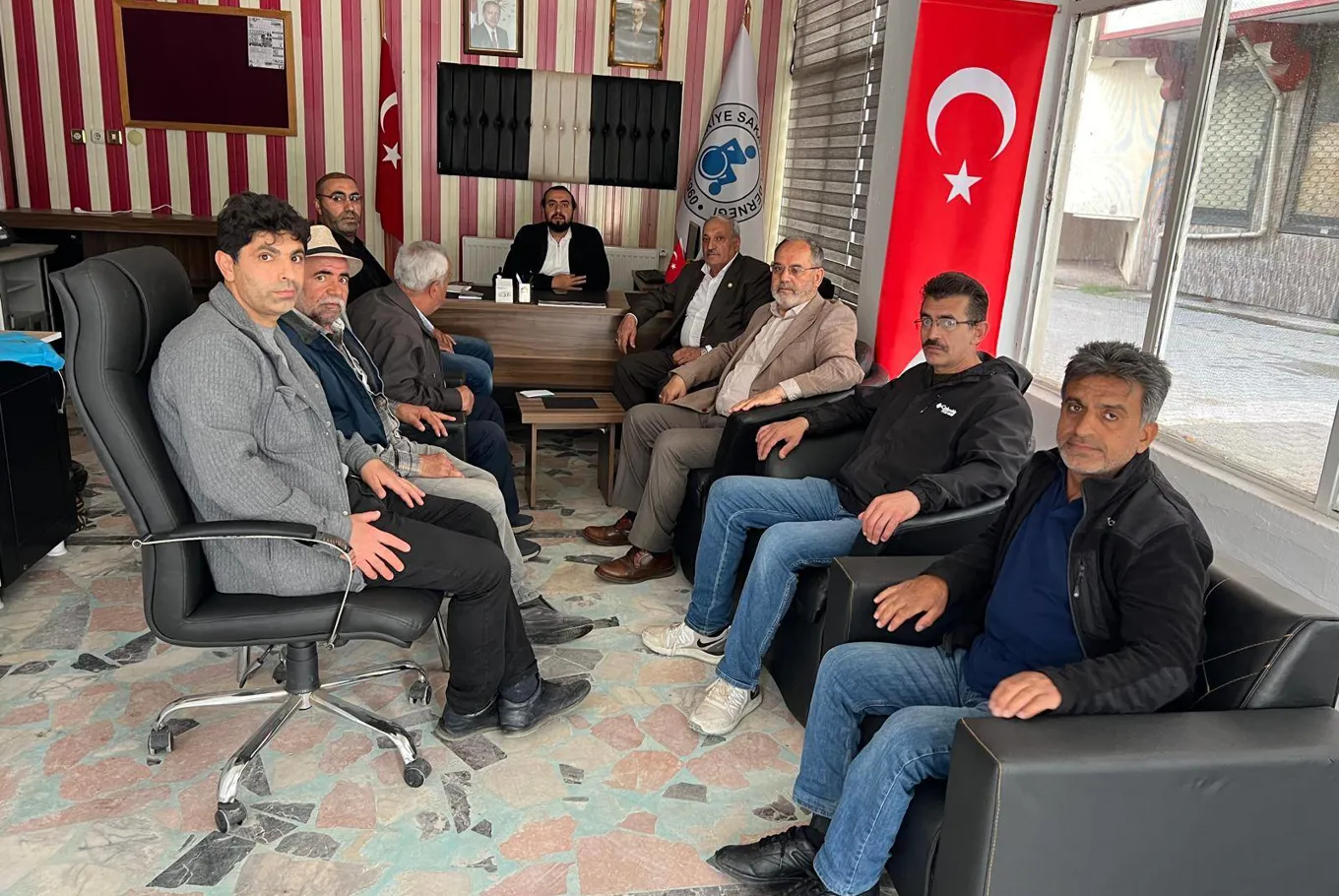 Memurların çalışma şartlarında yeni dönem: 35 yaş sınırı..