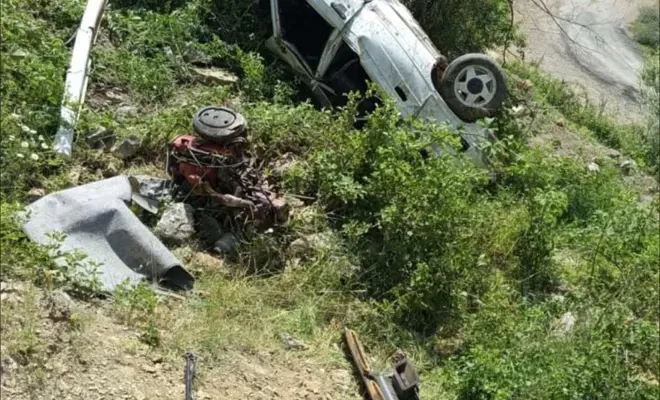 Elazığ'da Otomobil Uçuruma Yuvarlandı: 2 Ölü, 1 Yaralı